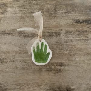 single handprint ornament green